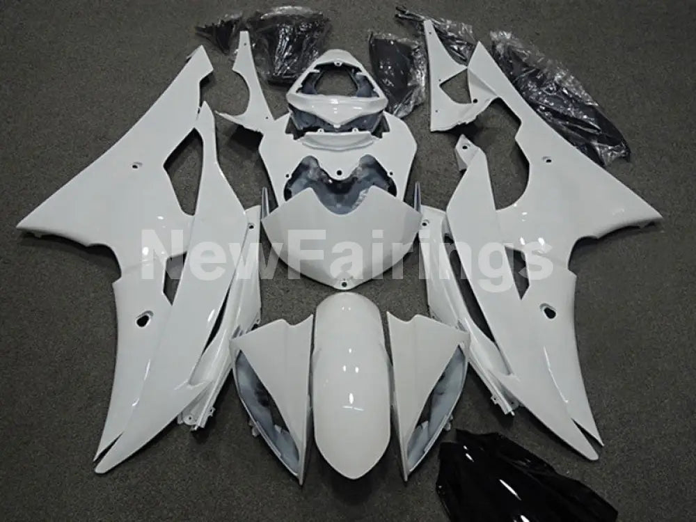 All Gloss White No decals - YZF-R6 08-16 Fairing Kit