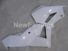 Charger l'image dans la galerie, All White No decals- CBR600RR 13-23 Fairing Kit