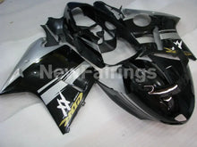 Charger l&#39;image dans la galerie, Black and Silver Factory Style - CBR 1100 XX 96-07 Fairing
