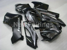 Charger l'image dans la galerie, Black and Grey Factory Style - CBR1000RR 04-05 Fairing Kit