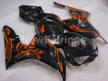 Charger l'image dans le visualiseur de la galerie, Black and Orange Factory Style - CBR1000RR 06-07 Fairing Kit