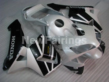 Charger l'image dans la galerie, Black and Pearl White Factory Style - CBR600RR 05-06 Fairing Kit