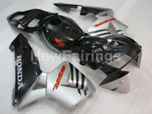 Charger l'image dans le visualiseur de la galerie, Black and Silver Factory Style - CBR600RR 05-06 Fairing Kit