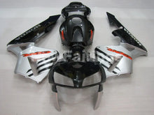 Charger l'image dans le visualiseur de la galerie, Black and Silver Factory Style - CBR600RR 05-06 Fairing Kit