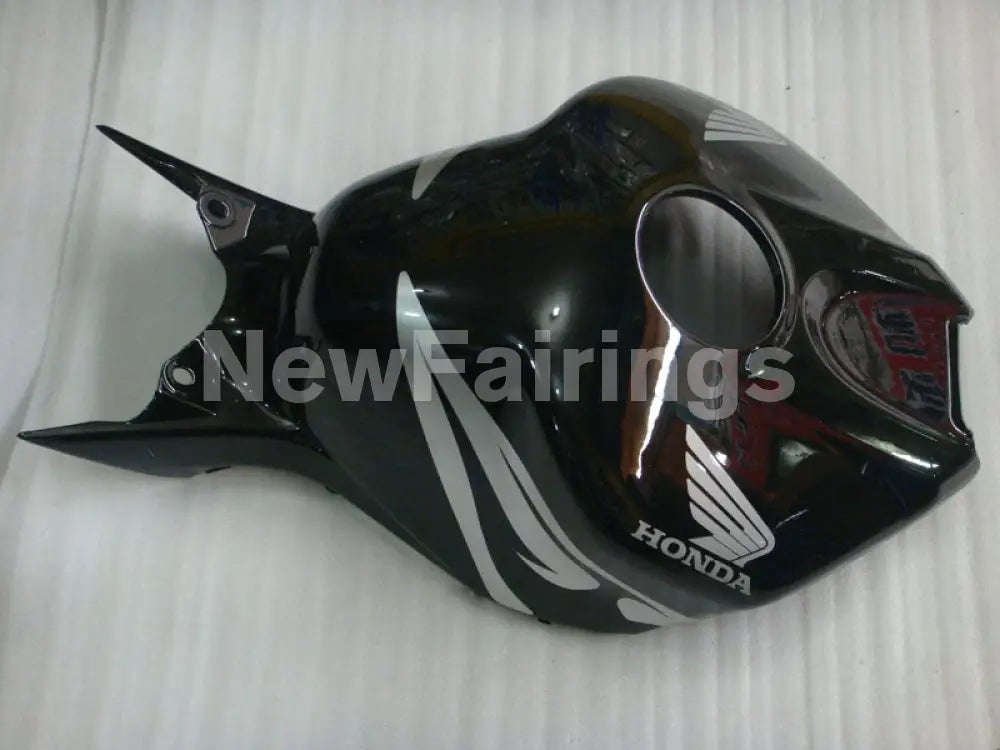 Black and Silver Fire - CBR1000RR 04-05 Fairing Kit