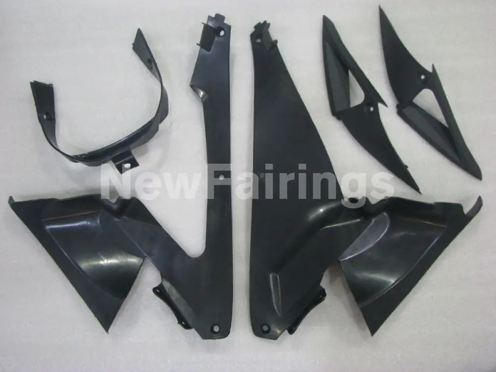 Black and Silver Fire - CBR1000RR 04-05 Fairing Kit