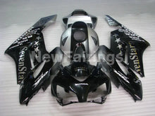 Charger l'image dans la galerie, Black and Silver SevenStars - CBR1000RR 04-05 Fairing Kit