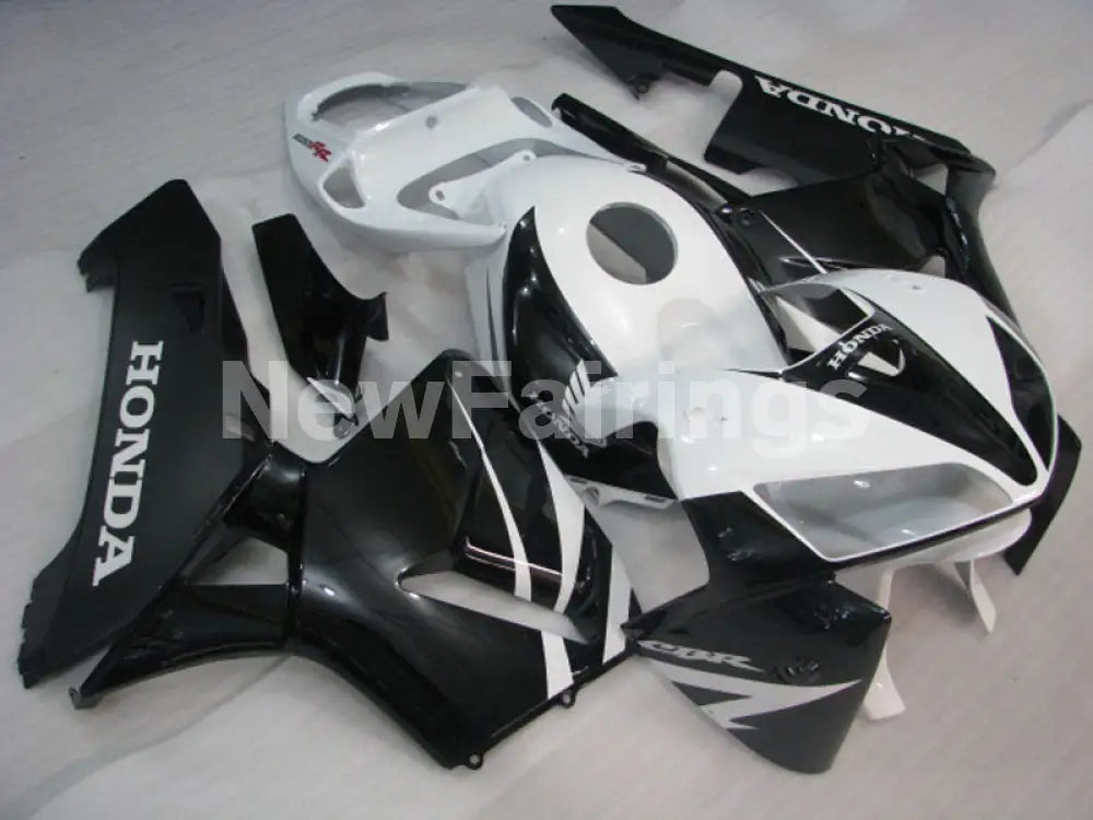 Black and White Factory Style - CBR600RR 05-06 Fairing Kit