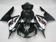 Charger l'image dans la galerie, Black and White Shark - CBR1000RR 06-07 Fairing Kit