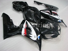 Charger l'image dans la galerie, Black and White Shark - CBR1000RR 06-07 Fairing Kit
