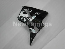 Charger l'image dans la galerie, Black and White Skull - CBR600RR 05-06 Fairing Kit