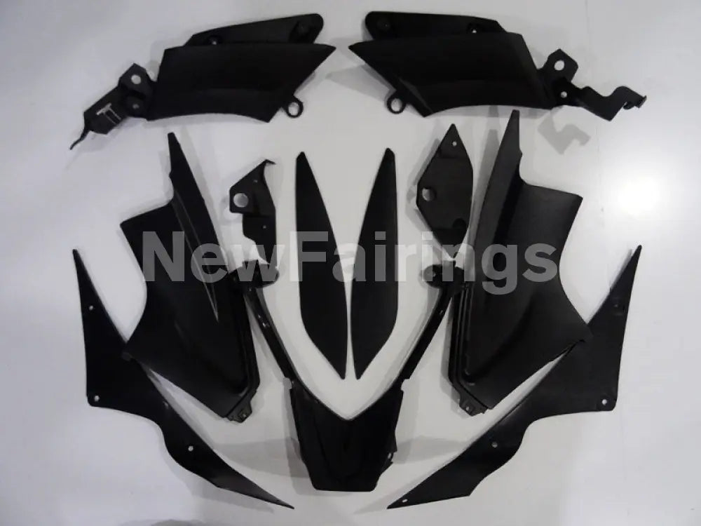 Gloss Black No decals - YZF-R6 03-04 Fairing Kit Vehicles & Parts > Vehicle Parts & Accessories > Motor Vehicle Parts >
