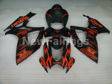 Charger l'image dans la galerie, Matte Black and Orange Corona - GSX-R750 06-07 Fairing Kit