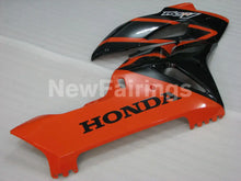 Charger l'image dans le visualiseur de la galerie, Orange and Black Factory Style - CBR1000RR 04-05 Fairing Kit