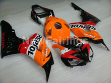 Charger l'image dans la galerie, Orange and Red Black Repsol - CBR1000RR 06-07 Fairing Kit -