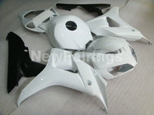 Charger l'image dans le visualiseur de la galerie, Pearl White and Black No decals - CBR1000RR 06-07 Fairing Kit