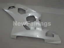 Charger l'image dans la galerie, Pearl White with Black Decals Factory Style - GSX-R750 04-05 Fairing Kit