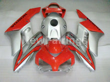 Charger l'image dans la galerie, Red and Silver Factory Style - CBR1000RR 04-05 Fairing Kit