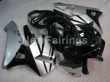 Charger l'image dans le visualiseur de la galerie, Silver and Black Factory Style - CBR600RR 05-06 Fairing Kit