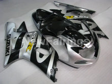 Charger l'image dans le visualiseur de la galerie, Silver and Black Factory Style - GSX-R600 01-03 Fairing Kit