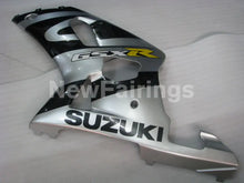 Charger l'image dans le visualiseur de la galerie, Silver and Black Factory Style - GSX-R600 01-03 Fairing Kit