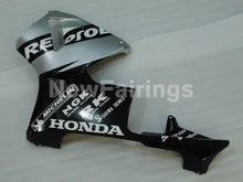 Charger l'image dans le visualiseur de la galerie, Silver and Black Repsol - CBR600RR 05-06 Fairing Kit