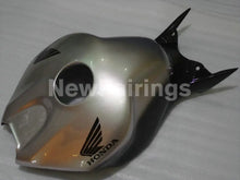 Charger l'image dans la galerie, Silver and Black SevenStars - CBR1000RR 06-07 Fairing Kit -