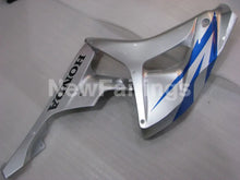 Charger l'image dans le visualiseur de la galerie, Silver and Blue Factory Style - CBR1000RR 06-07 Fairing Kit