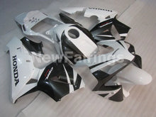 Charger l'image dans le visualiseur de la galerie, White and Black Factory Style - CBR600RR 05-06 Fairing Kit