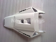 Charger l'image dans le visualiseur de la galerie, White with black Repsol - CBR1000RR 04-05 Fairing Kit