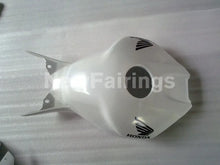 Charger l'image dans le visualiseur de la galerie, White with black Repsol - CBR1000RR 04-05 Fairing Kit