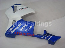 Charger l'image dans la galerie, White Blue and Red Factory Style - CBR600RR 05-06 Fairing Kit