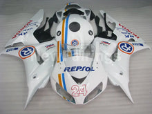 Charger l'image dans le visualiseur de la galerie, White and Blue Repsol - CBR1000RR 06-07 Fairing Kit