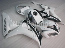Charger l'image dans le visualiseur de la galerie, White and Grey Factory Style - CBR1000RR 06-07 Fairing Kit