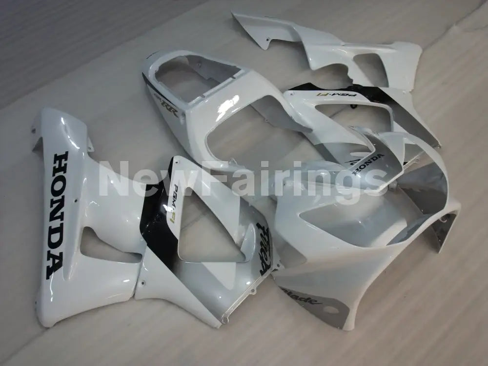 White and Silver Factory Style - CBR 929 RR 00-01 Fairing Kit